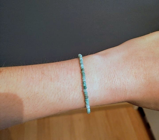 Bracelet Amazone en amazonite porté